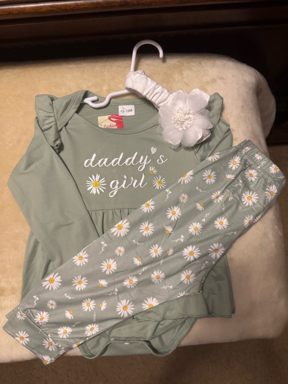 Daddy's Girl Sage Green Baby Matching Set with Daisy Print